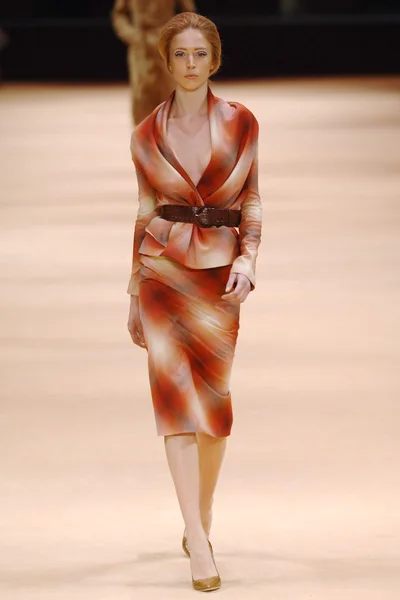 Look 28